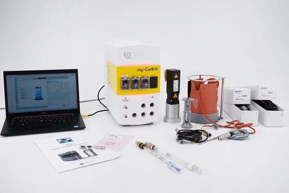 Getinge Applikon Small-Scale Cell Bioreactor my-Control with Motor Shaft and Sensors (2021)-cover
