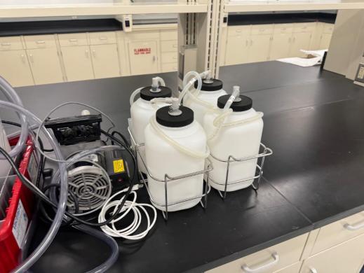 BioTek 405TSUVS Automated Microplate Washer with Vacuum Pump and Touchscreen Interface-cover