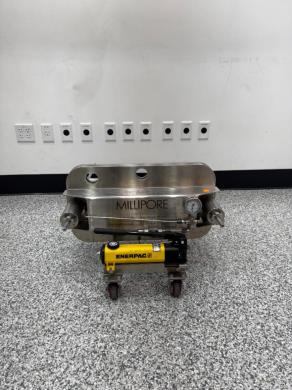 Millipore MPODPILOT High-Pressure Filter Cassette Holder with Integrated Pressure Gauge-cover