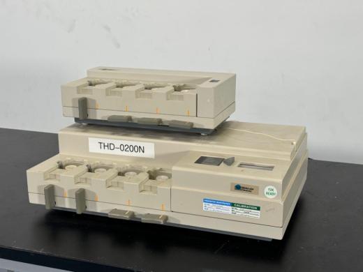 Molecular Devices Threshold Immunoassay with Auxiliary Manifold-cover
