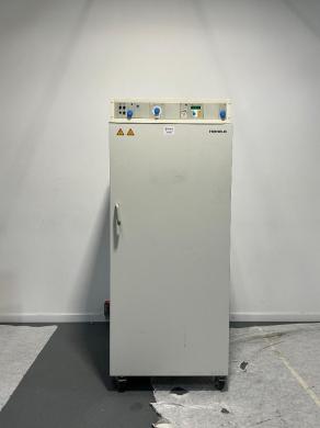 Kendro UT6420 High-Temperature Laboratory Incubator with Adjustable Shelving-cover