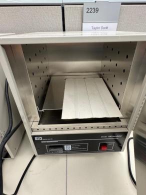 Quincy Labs 10-180AE Benchtop Temperature-Controlled Laboratory Incubator-cover