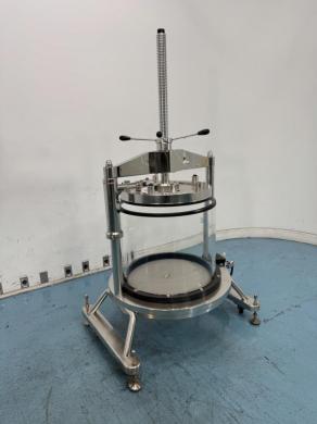 Millipore QuikScale 630 Chromatography Column-cover