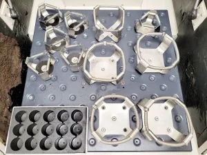 New Brunswick Scientific Innova 4000 Shaking Incubator for Controlled Temperature and Agitation, 8 of 12
