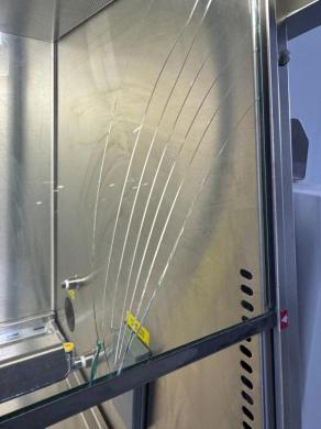 Baker Sterilgard e3 SG404-M Class II Type A2 Biosafety Cabinet 4-Foot-cover