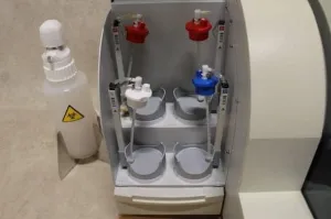 bioMérieux NucliSENS easyMAG Automated Total Nucleic Acid Extraction System, 2 of 4