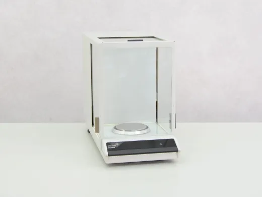 Mettler AE200 Precision Analytical Balance for Accurate Weighing