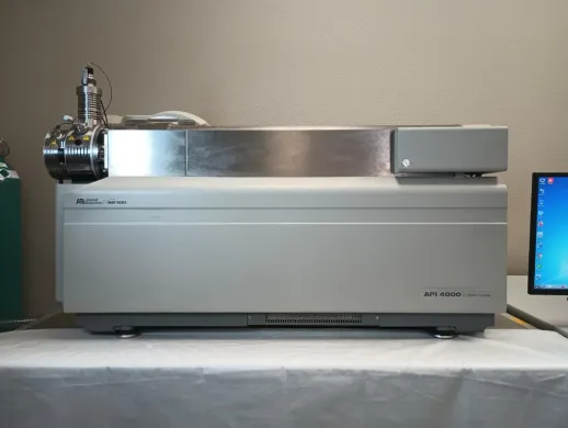 AB Sciex API 4000 Triple Quadrupole Mass Spectrometer for Quantitative Analysis