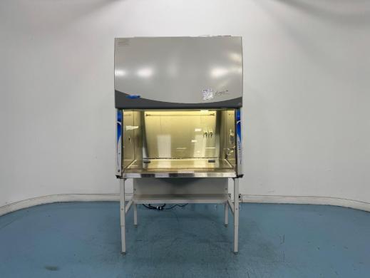 Labconco Logic + Purifier 4' Class II Biosafety Cabinet for Sterile Laboratory Work-cover