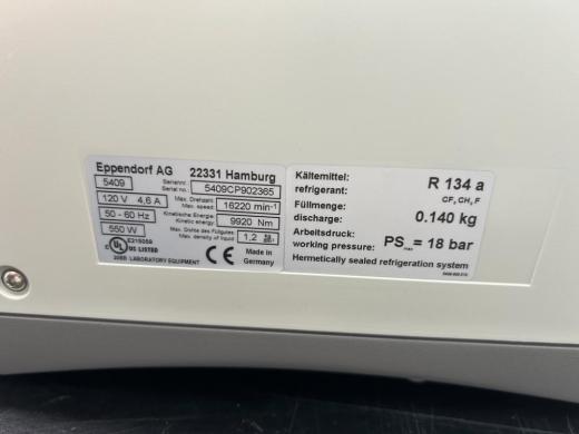 Eppendorf 5427R Refrigerated Benchtop Microcentrifuge for Molecular Biology-cover