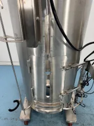 Thermo HyPerforma 500L Single-Use Mixer for High-Capacity Bioprocessing, 4 of 4