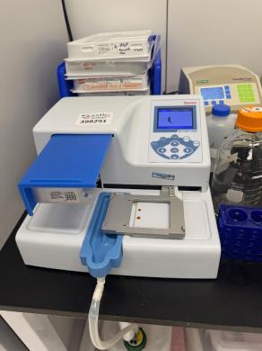 Thermo Fisher Scientific Multidrop Combi Reagent Dispenser Model 836-cover