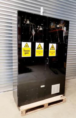 Large Safety Cabinet with Gas Regulators for Lab Use-cover