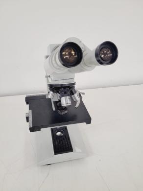 Carl Zeiss Laboval 4 Microscope with 4 x Objectives HI 10 40 160/0.17 Lab-cover