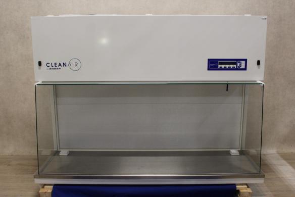 Clean Air CLF 675 Horizontal Laminar Flow Crossflow Cabinet with HEPA Filtration-cover
