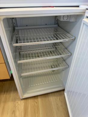 VWR Undercounter Refrigerator-cover
