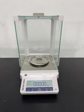 Mettler-Toledo ME104E Analytical Balance with Draft Shield, 0.1 mg Readability-cover