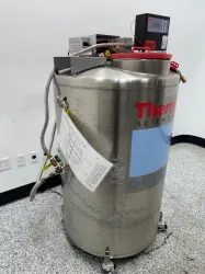 Thermo CryoExtra 20 Cryogenic Storage System for Biological Sample Preservation, 2 of 4