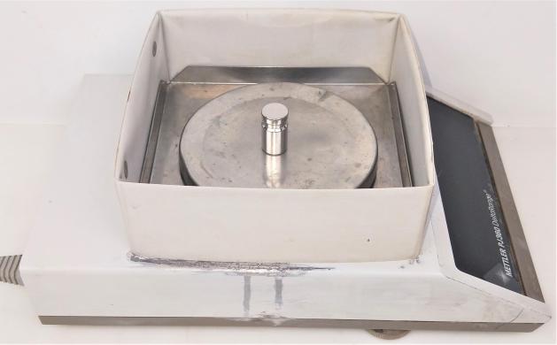 Mettler PJ360 DeltaRange Top Loading Balance with Dual Capacity-cover