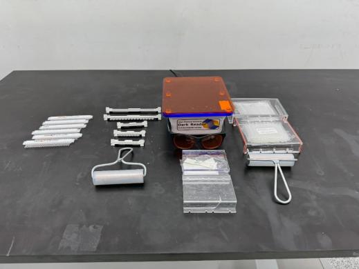 Clare Chemical DR-46B Dark Reader Blue Light Transilluminator System-cover