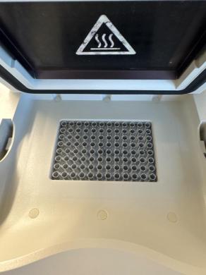 Bio-Rad T100 Thermal Cycler for PCR Amplification with 96-Well Block-cover