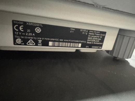 Mettler Toledo XSR32001L High-Capacity Digital Laboratory Scale with USB Connectivity-cover