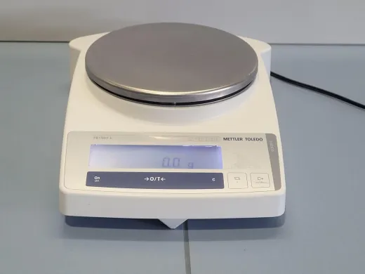 METTLER TOLEDO PB1501-L Precision Balance
