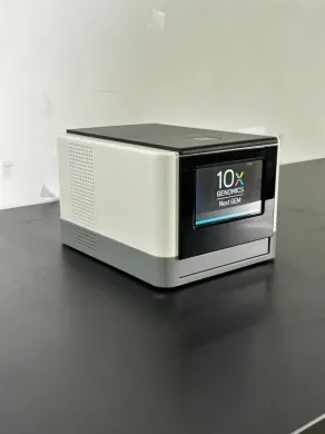 10x Genomics Next GEM Chromium Controller for High-Throughput Single-Cell Genomics