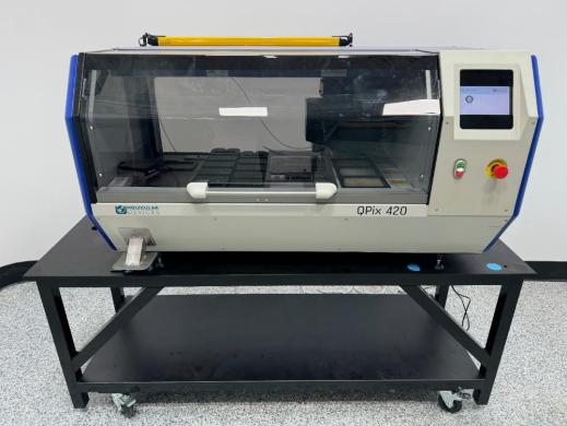 Molecular Devices Qpix420 Automated Colony Picker-cover