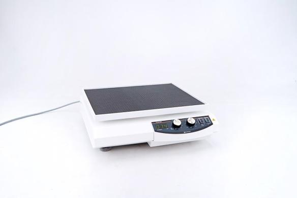 Heidolph Polymax 2040 Platform Shaker, 5° Motion, 2.5–50 rpm-cover