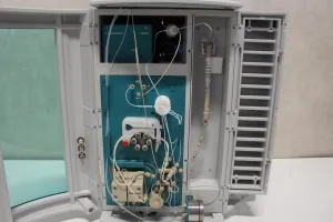 Metrohm 882 Compact IC Plus Ion Chromatograph for Anion Analysis, 3 of 4