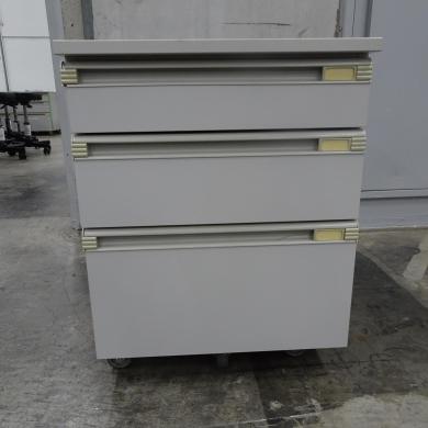 Oriental VQU-IW-D Laboratory Side Wagon with 24kg Load Capacity-cover