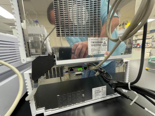 Agilent 1260 Infinity II HPLC System with Diode Array Detector and Autosampler-cover