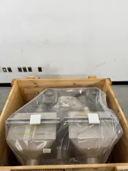 SKAN Catalyst Isolator Chamber Model 10A-15-034 for Aseptic Catalyst Handling, 3 of 4