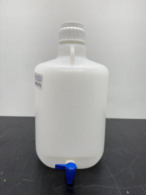 Polypropylene Carboys with Screw Cap and Blue Dispensing Spigot for Laboratory Liquid Storage-cover