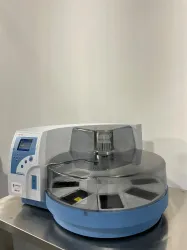 Thermo Scientific KingFisher Flex Automated Magnetic Particle Processor for Nucleic Acid Extraction, 2 of 4