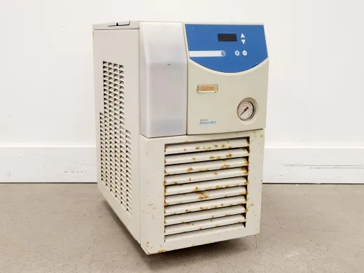 Thermo Electron NESLAB Merlin M33 Recirculating Chiller for Laboratory Cooling