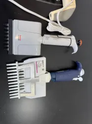 Assorted Set of 6 Manual and Electronic Laboratory Pipettes with Charging Accessories, 2 of 2
