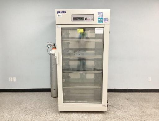 Panasonic MCO-80IC CytoGrow Reach-In Large Capacity CO2 Incubator for Cell Culture-cover