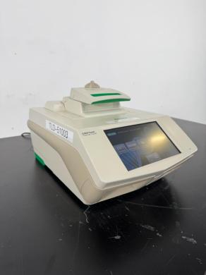 Bio-Rad C1000 Touch Thermal Cycler with Touchscreen and Gradient PCR Capability-cover