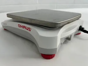 Ohaus Navigator XL High-Capacity Balance NVL 10000/1, 5 of 6