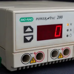 Bio-Rad PowerPac 200 DC Power Supply Model 4576-2 / 165-5052, 3 of 5
