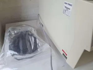 Heraeus Sepatech Biofuge 15R Refrigerated Centrifuge for Molecular Biology and Biotechnology, 2 of 12