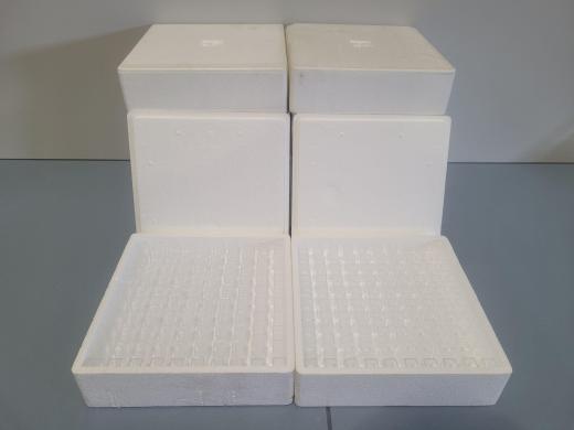 Lot of 100 plastic cells 10x10 mm for spectrophotometer-cover