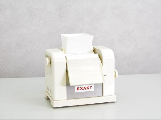 Exakt 50 Ointment Mill for Cream and Gel Preparation-cover