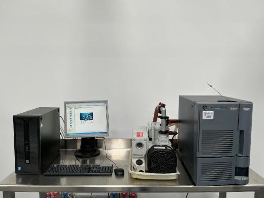Waters Aquity SQD LCMS System with SQD Detector and Vacuum Pump-cover
