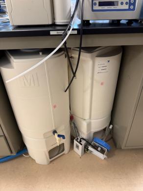 Millipore Elix Essential 10 Laboratory Water Purification System with 60L PE Tank-cover