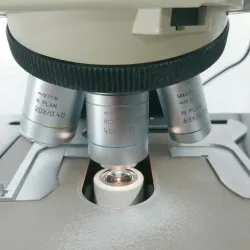 Leica DM2500 Multihead 5-Headed Teaching Microscope System, 7 of 8