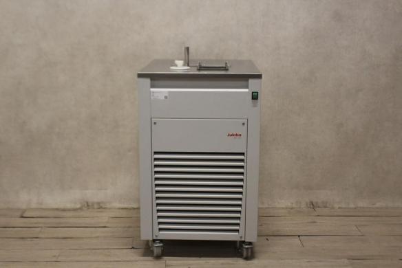 Julabo FP52 Ultra-Low Refrigerated Circulator for Precise Thermal Control-cover