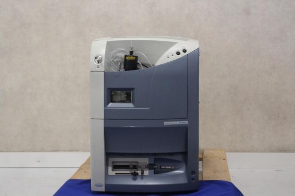 Waters Micromass Quattro Premier XE Tandem Quadrupole Mass Spectrometer with T-Wave Technology-cover